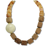 111147, CHUNKY NATURAL WOOD AND MARBLED RESIN CUBE BEAD STATEMENT NECKLACE wholesale fashion jewelry - GOOD FEELINGS, INC