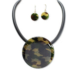 112968, RESIN DISC RIGID COLLAR NECKLACE