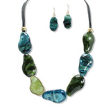 112977, MARBLED RESIN PEBBLE STATEMENT NECKLACE