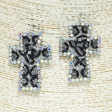 84068, LEOPARD GLITTER CROSS SEED BEADED EARRING