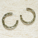 84852, ROUND HOOP PRESSED FLOWER EARRING