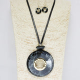 86183, CELLULOID ACETATE ROUND PENDANT NECKLACE
