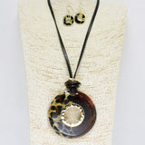 86183, CELLULOID ACETATE ROUND PENDANT NECKLACE