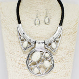 89016, NATURAL STONE ACCENT STATEMENT NECKLACE