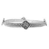 89813, TAILORED CLOVER METAL STRETCH BRACELET