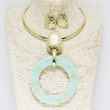 90262, ROUND RING CELLULOID ACETATE ACCENT CHOKER NECKLACE