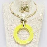 90262, ROUND RING CELLULOID ACETATE ACCENT CHOKER NECKLACE