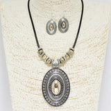 90726, OVAL SHAPE METAL PENDANT NECKLACE