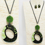 91547, LEOPARD PRINT CELLULOID ACETATE LONG PENDANT NECKLACE