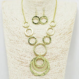 91837, HAMMERED GEOMETRIC ROUND METAL NECKLACE