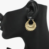91867, SCALLOPED HOLLOW HOOP PIN CATCH EARRING