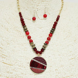 92507, GEOMETRIC LEATHER ACCENT PENDANT MIX BEAD NECKLACE