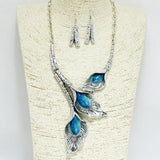 93572, FLOWER ACCENT CELLULOID ACETATE NECKLACE