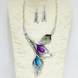 93572, FLOWER ACCENT CELLULOID ACETATE NECKLACE