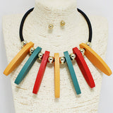 94670, COLORFUL WOOD ACCENT NECKLACE