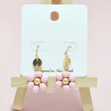 94939, FLOWER WOOD BEAD DANGLE EARRING