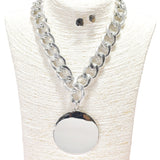 95237, ROUND CHARM WITH BOLD CHAIN NECKLACE