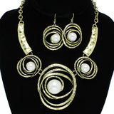 95347, HAMMERED METAL WITH PEARL ACCENT NECKLACE
