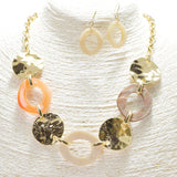 95366, GEOMETRIC GLITTER CELLULOID ACETATE WITH HAMMERED METAL NECKLACE