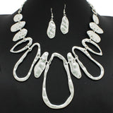 97202, GEOMETRIC HAMMERED METAL NECKLACE