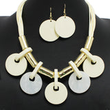 97204, ROUND CELLULOID ACETATE ACCENT NECKLACE