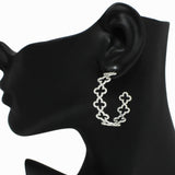 98589, CLOVER CUTOUT HOOP EARRING