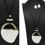 98651, GLITTER CELLULOID ACETATE ACCENT LONG NECKLACE