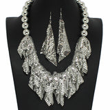 98669, BALL WITH METAL NET NECKLACE