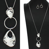 98850, HAMMERED GEOMETRIC LONG PENDANT NECKLACE