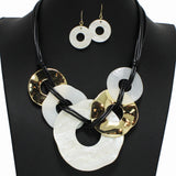 99016, HAMMERED ROUND CELLULOID ACETATE NECKLACE