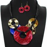 99016, HAMMERED ROUND CELLULOID ACETATE NECKLACE