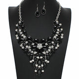 99809, FLOWER ACCENT TURQUOISE STONE STATEMENT NECKLACE