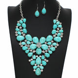 99809, FLOWER ACCENT TURQUOISE STONE STATEMENT NECKLACE