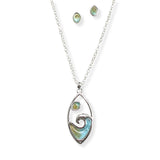 107150, GEOMETRIC OCEAN WAVE ACRYLIC ACCENT PENDANT NECKLACE