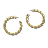 Twisted Rope Hoop Earrings – Matte Gold · EWE1101-MG_NM _DSC8272