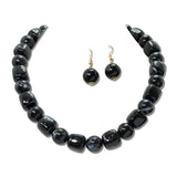 Chunky Resin Cube Round Bead Necklace – Gold/Black · MNE8854BK_PK _DSC8670