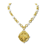 Pearl Bee Medallion Necklace/ Water Resistant – 24K Gold Tone/Pearl · NK10257PL24K_TP _DSC9261