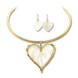 Marbled Acrylic Heart Collar Necklace Set – Gold/White · YNE5650GWT_AJ _DSC9302
