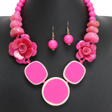 107353, FLOWER ACCENT GEOMETRIC CELLULOID ACETATE NECKLACE