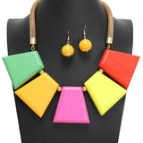 107361, CHUNKY GEOMETRIC WOOD STATEMENT NECKLACE