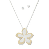 107938, 30" LONG FLOWER PENDANT NECKLACE