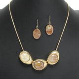 107581, TRIPLE GEOMETRIC CELLULOID ACETATE ACCENT NECKLACE