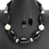 107623, OVAL STATION CELLULOID ACETATE STATEMENT NECKLACE