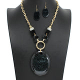107830, OVAL CELLULOID ACETATE ACCENT STATEMENT NECKLACE
